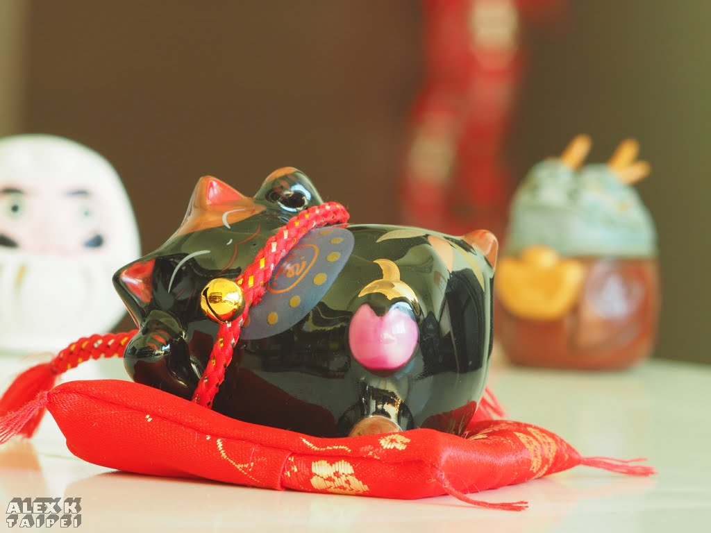 Bokeh F8