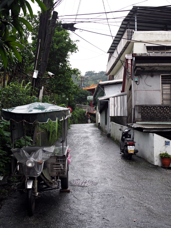 way to Shiquiling Fort