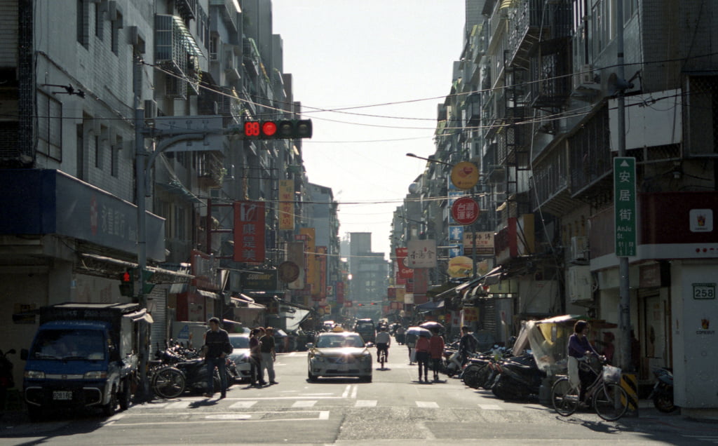Photo of a street in Taipei City. Photo taken with Minolta Dynax 505si super and Kodak Vision 3 Film.