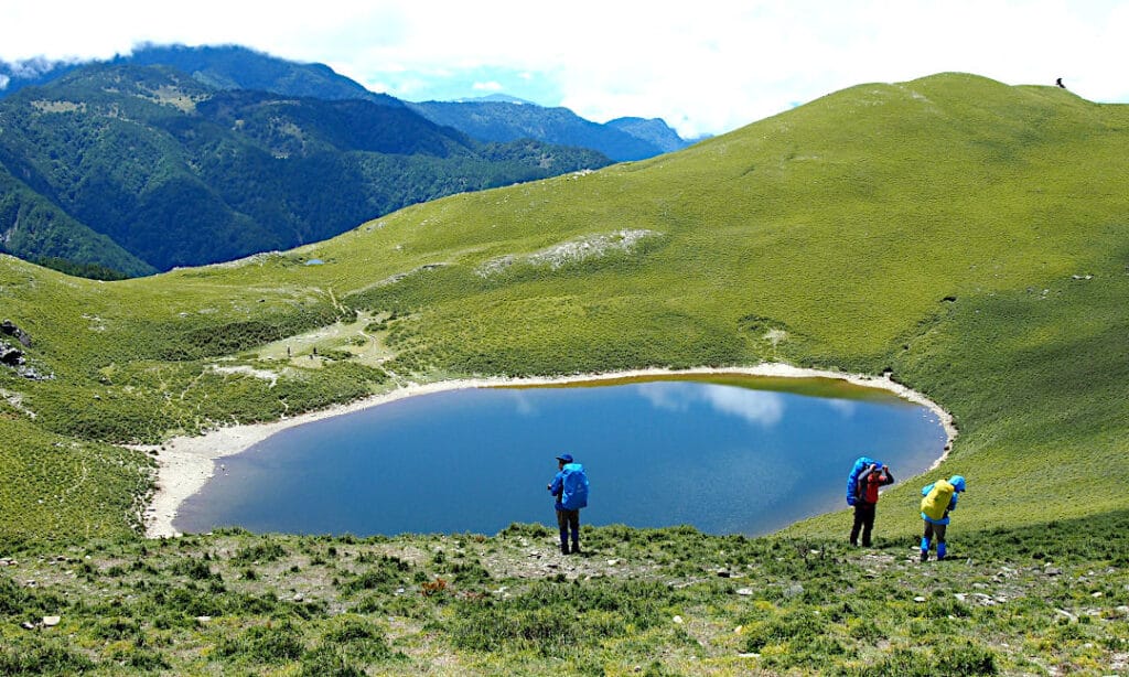 Jiaming Lake