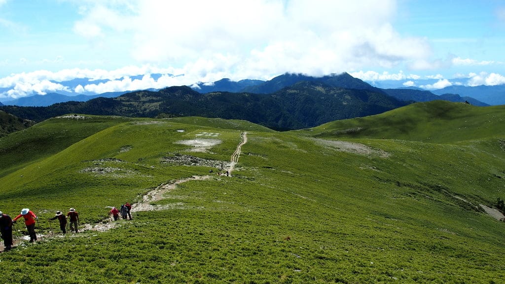 Jiaming Lake Hike Day 2 Trail to Mount Sancha