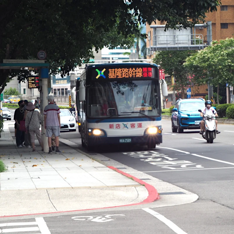 bus in Taipei