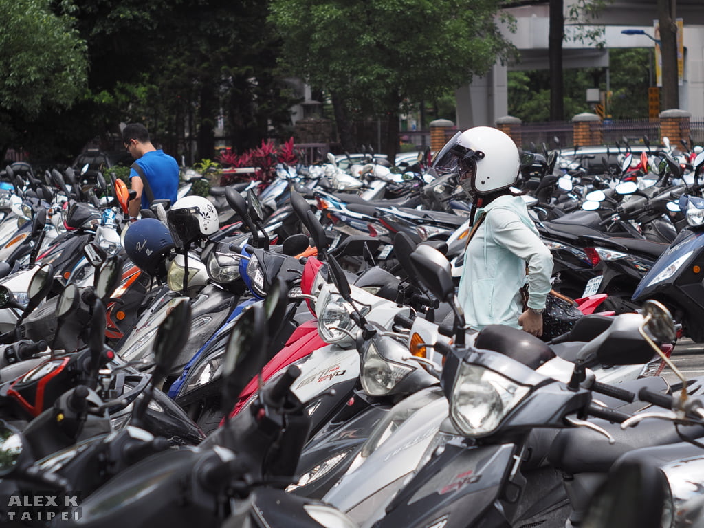 A huge amount of scooters on a parking lot